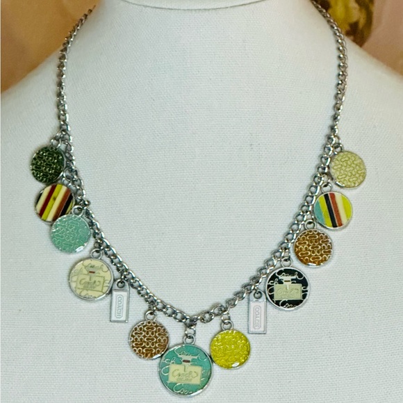 Vintage charms coin necklace - Picture 1 of 1